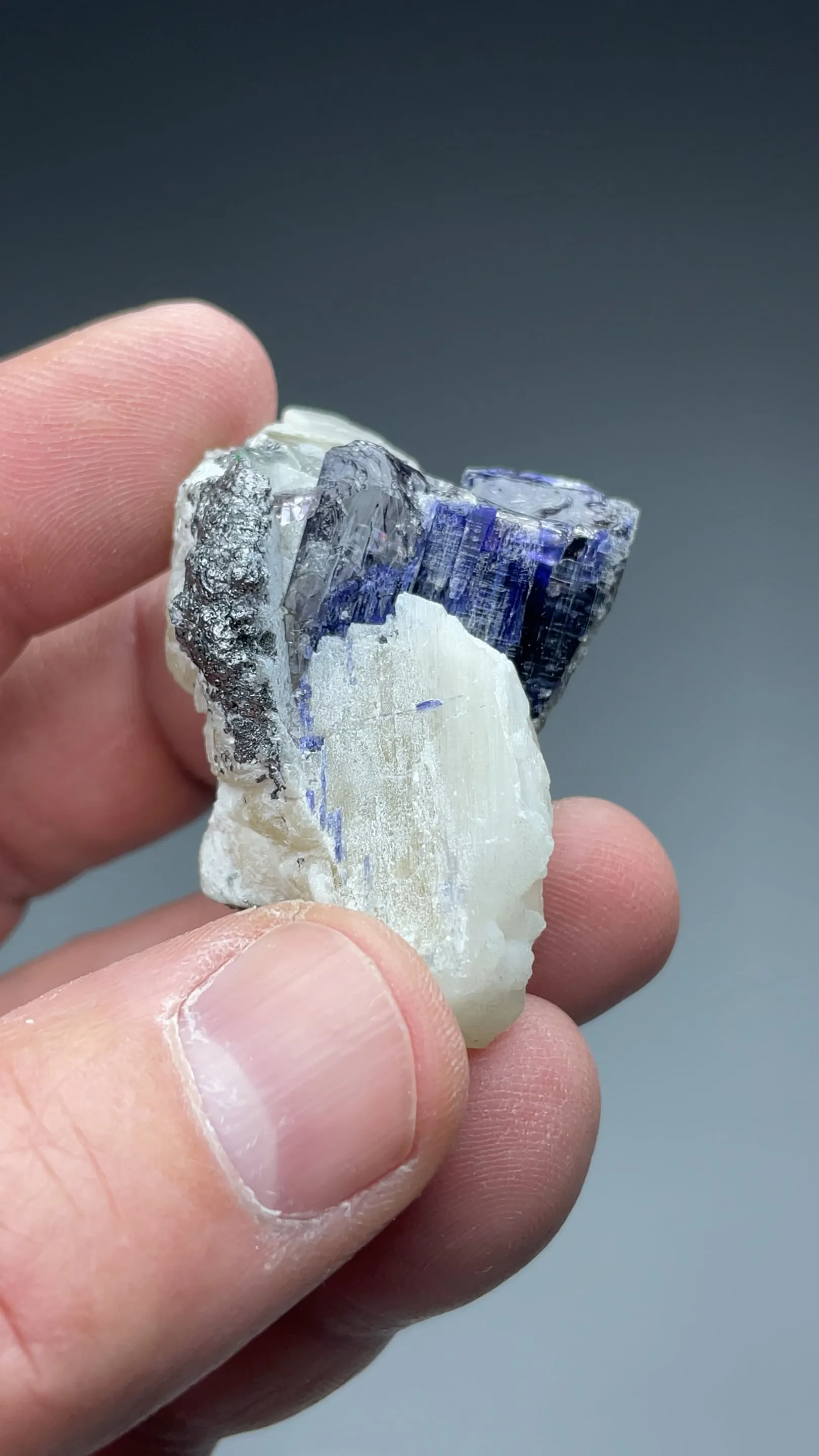 Zoisite with Calcite - image 2