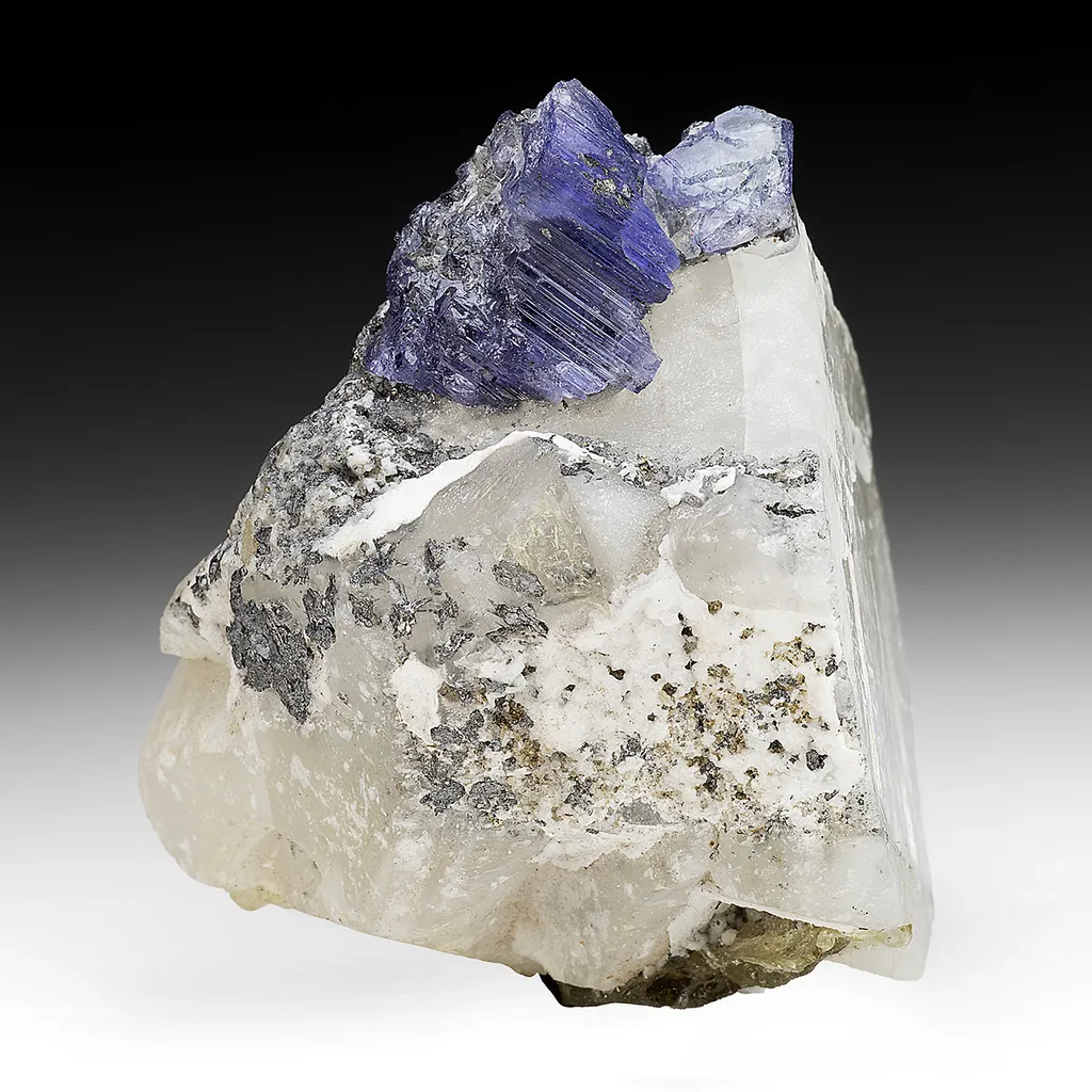 Zoisite with Calcite image