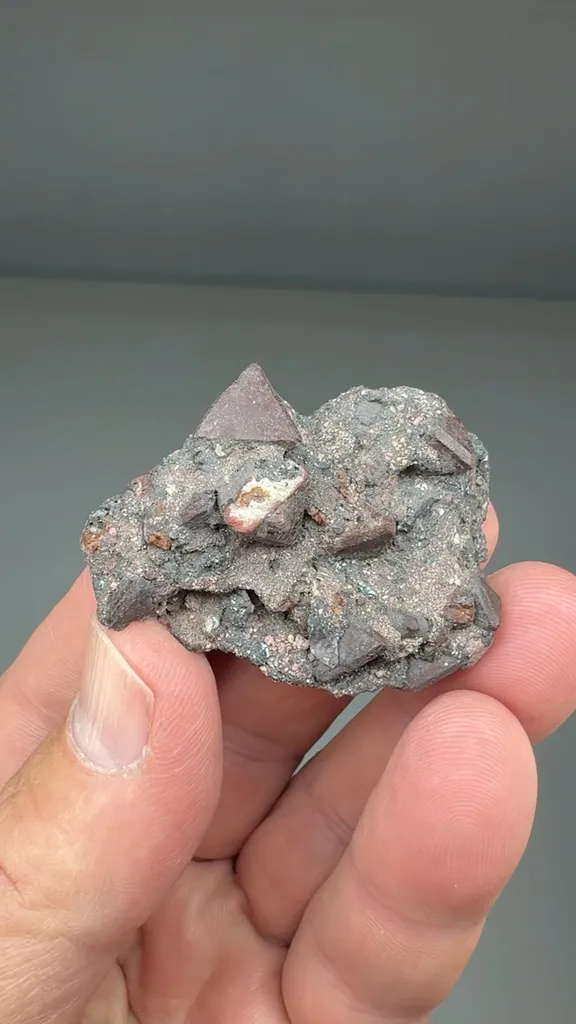 Zunyite image