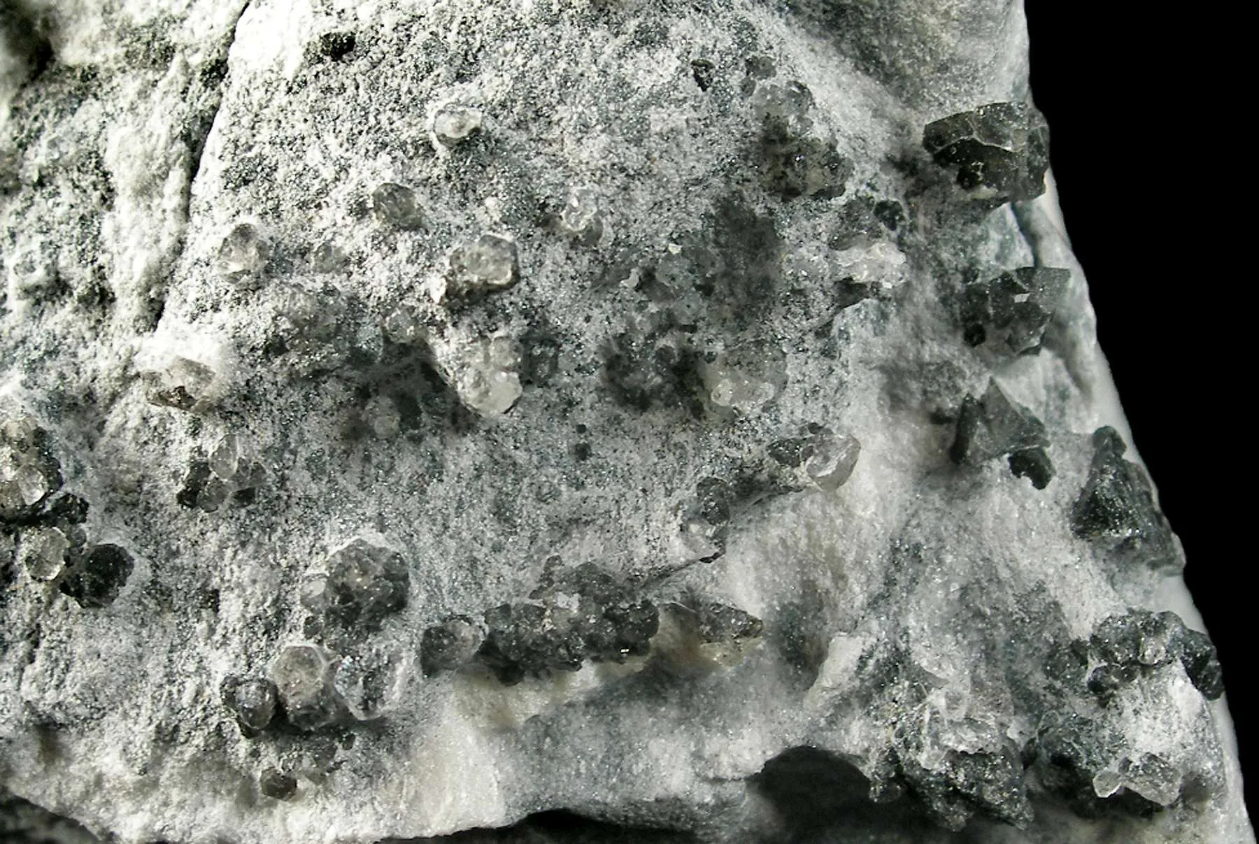 Zunyite - image 2