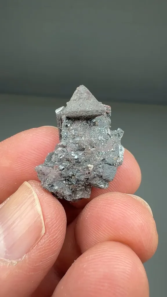 Zunyite image