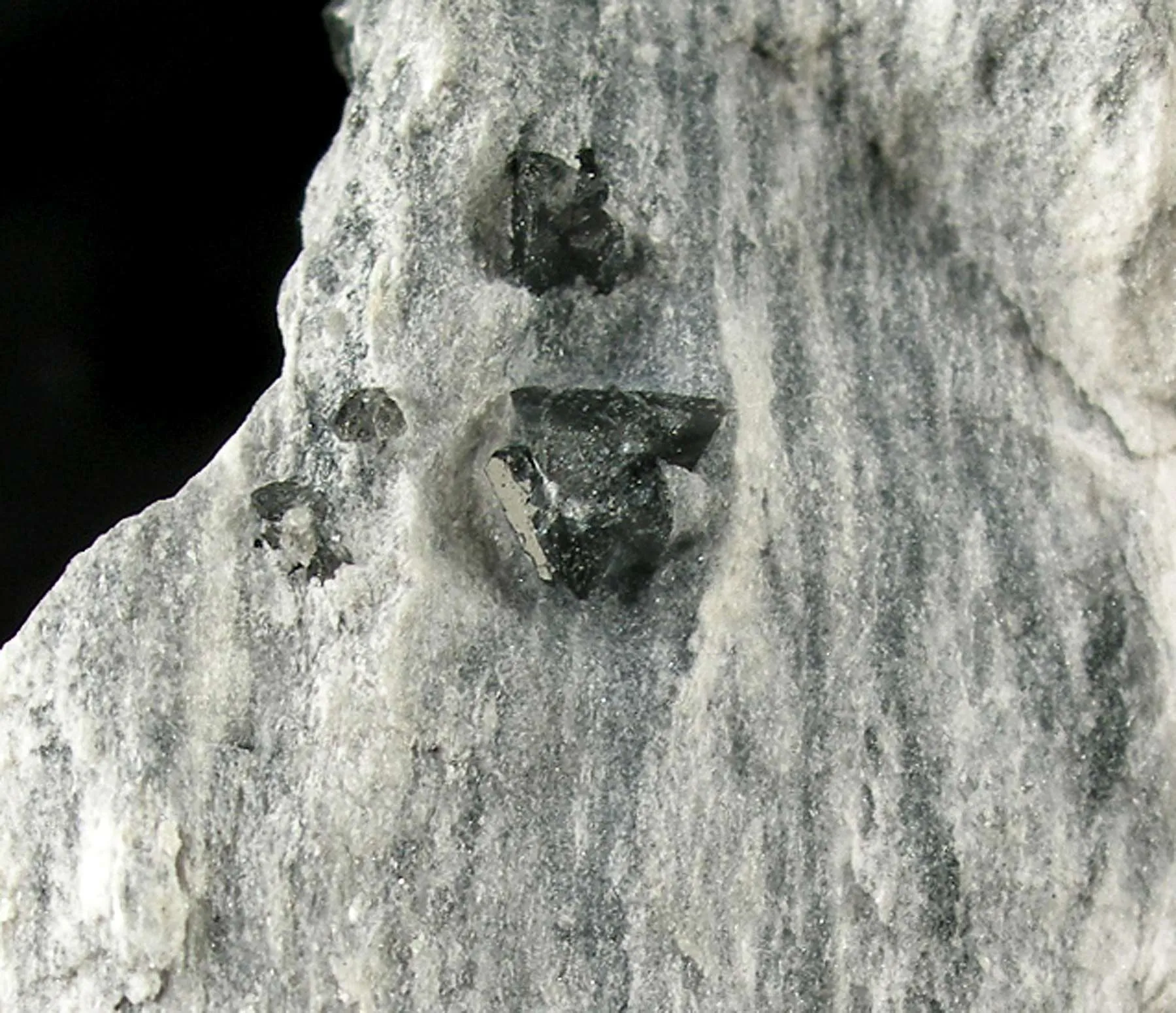 Zunyite - image 3